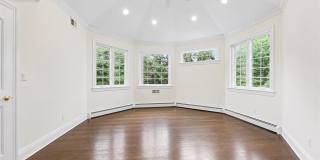 122 Helen Court Gallery 30