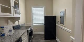 Amazing Coolidge Corner Apt w. Gas, Heat and Hot Water Included!  Sunny and Spacious.  Cat Friendly, Parking Avail Gallery 14