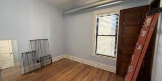 4335 North Damen Gallery 2