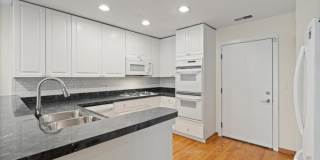 1812 South Dearborn St. Gallery 9
