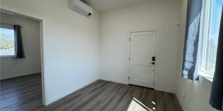 209 N Serrano Avenue 1/2 Gallery 7