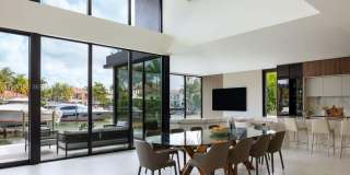 1102 Washington St Gallery 9