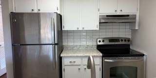 Updated One Bedroom Apartment  Near Downtown Gulfport Gallery 8