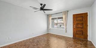3 bed/2 bath Mesa home with a pool Gallery 7