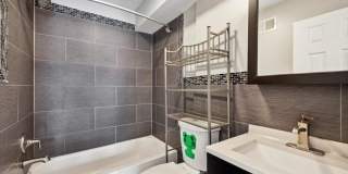 528 S 13TH Street Gallery 11