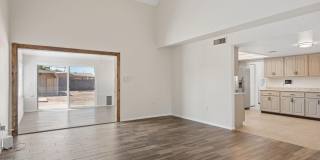 2423 E Maryland Drive Gallery 15