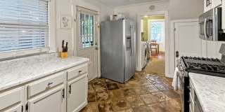 3 bedroom, 2 bathroom house in Cooper Young Historic District Gallery 6