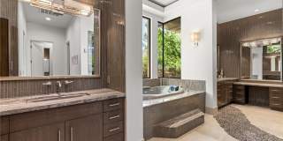 2 Castle Oaks Court Gallery 30