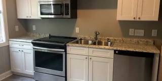 Room in 3 Bedroom Home at Priory Ct Gallery 1