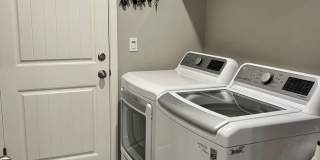 Charming and Elegant Home in Clovis District Gallery 10
