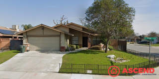 Spacious 4BD/1.5BA Home in Bakersfield’s 93311, Washer/Dryer Hookups & Fully Equipped Kitchen! Gallery 1
