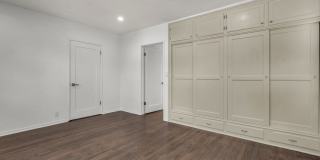 1091 Palm Ter Gallery 21