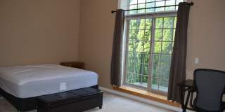 3-bedroom, 2.5 bathroom partially furnished home in Saint Joseph Gallery 10