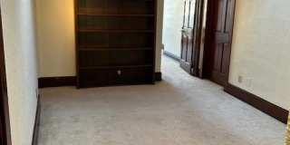119 1/2 N Broadway - 3 Gallery 1