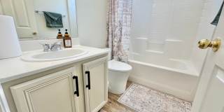 BEAUTIFUL FULLY FURNISHED SOUTHWEST LAS VEGAS HOME IN A PRIME LOCATION Gallery 11