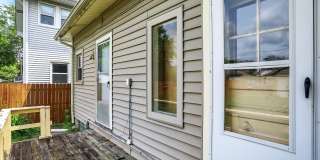 626 North Riley Avenue Gallery 15