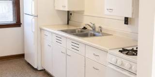 AVAILABLE SEPTEMBER 1ST EKEN PARK 2 BEDROOM | ONE MONTH FREE!! Gallery 4