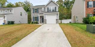Fresh Paint & Private Wooded Yard in York County! Gallery 1