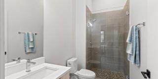 2317 N Clark Gallery 5