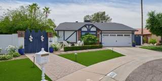 8113 E Redwing Road Gallery 1