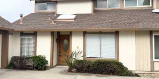 Great Shape Townhome in Pleasanton with shared driveway Gallery 1