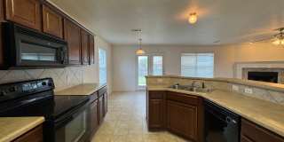 4-Bedroom House for Rent in Killeen Gallery 13
