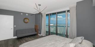 465 Brickell Avenue Gallery 23