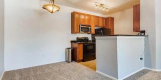 Beautiful 2 Bed/2 Bath Condo with Private Balconies, Pool Access & Golf Course Community Gallery 3