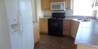 3 Bedroom 2.5 Bath Home in Great Blueberry Ridge Neighborhood with Garage Gallery 3