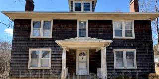 640 Williams Street Gallery 1