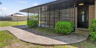 3 Bed 2 Bath Home for Lease in Maplewood! Gallery 1