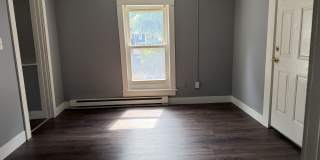 246 Oak Street Gallery 6