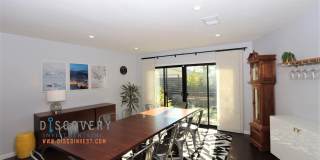 Centrally Located Mid-Century Contemporary Home Centrally Located Mid-Century Contemporary Home Gallery 5