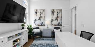 166 SE Bella Strano Gallery 18