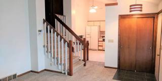 12724 Grant Cir - 3 Bed/2.5 Bath in Willow Wood | Vaulted Ceilings, Attached 2-Car Garage, Finished Lower Level Gallery 5