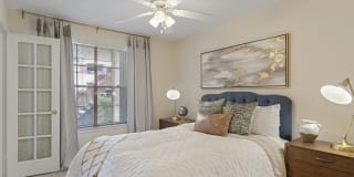 Gables CityWalk Waterford Square Gallery 6