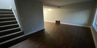 906 1225 North Street Gallery 2