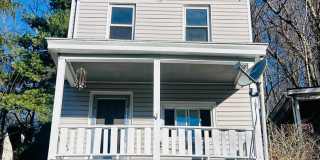 Spacious 2 bedroom 1 bathroom single family home (Marshall-Shadeland) Gallery 1