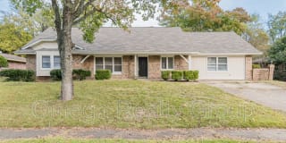 2061 Green Acres Dr Gallery 1