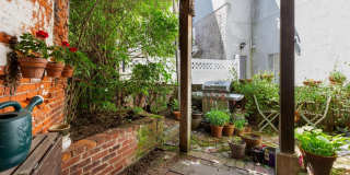 528 KAUFFMAN Street Gallery 26