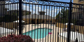 Beautiful condo with amazing amenities and a fabulous kitchen Gallery 4