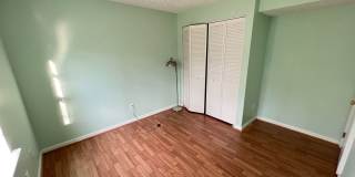 Room in 3 Bedroom Home at Beaverwood Dr Gallery 16