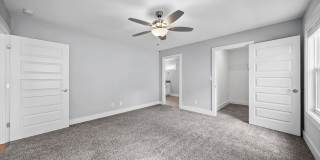 Modern Three Bedroom! Gallery 34