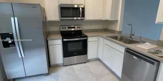 440 Northeast 4th Street Gallery 2