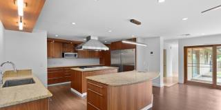 Kai Nani Living: Poolside Privacy Across from Waialae Country Club Gallery 21