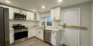 Fully-Renovated 3 Bedroom/2.5 Bathroom with In-Unit Laundry near Highlandtown, Baltimore, MD! Gallery 17