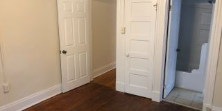 2010 Rosewood Ave Gallery 13