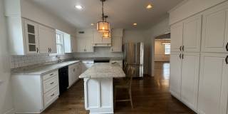 115 Adams Avenue Gallery 36