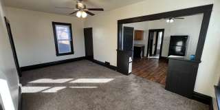 3 Bedroom, 1 Bathroom Single Family House Downtown Gallery 3