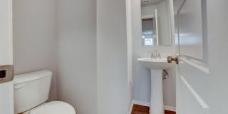 2427 East 7th Street Gallery 11